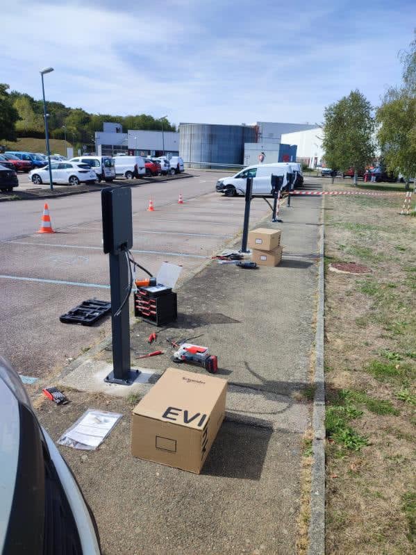 Installation bornes de recharge IRVE concession